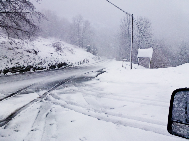 SnowOnMountaintop-750