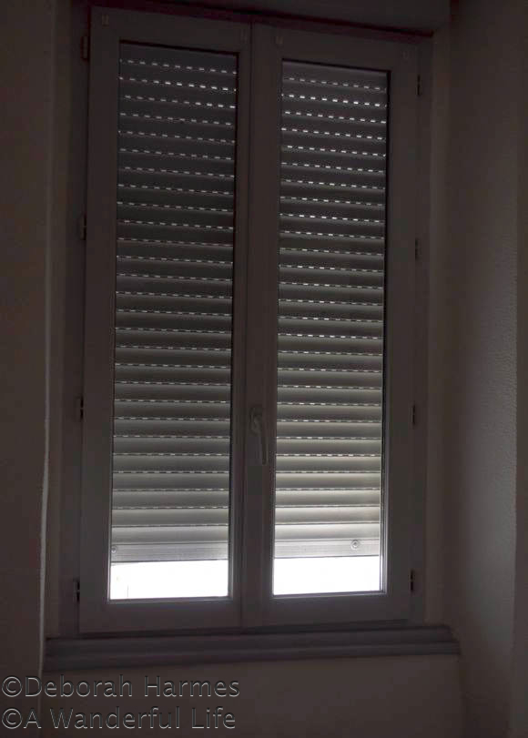 BedroomWindow-580