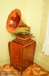 10-Gramophone